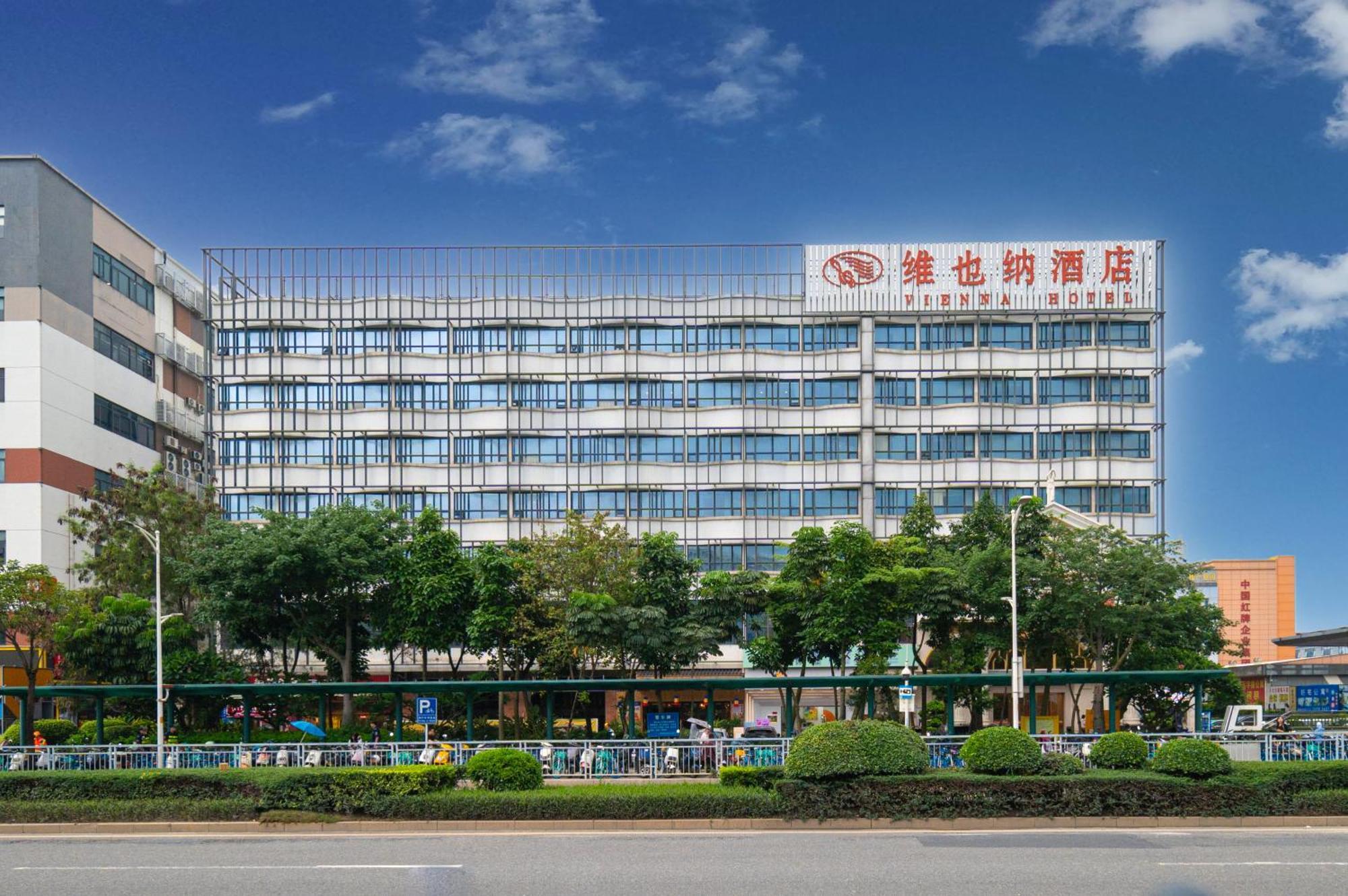 Vienna Hotel Shenzhen Fuyong Subway Station Екстериор снимка